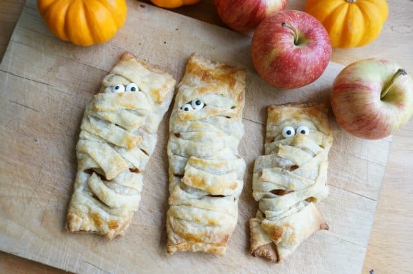 Apple mummies for Halloween