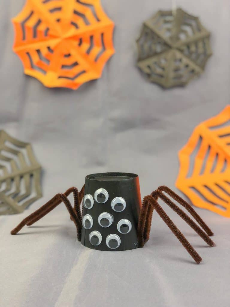 DIY paper cup spider 