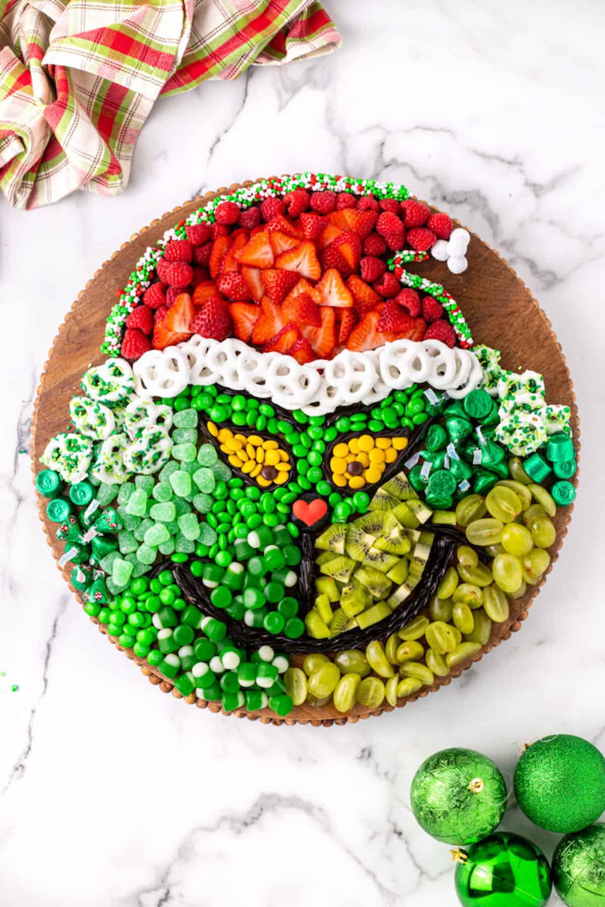 A Grinch charcuterie board.