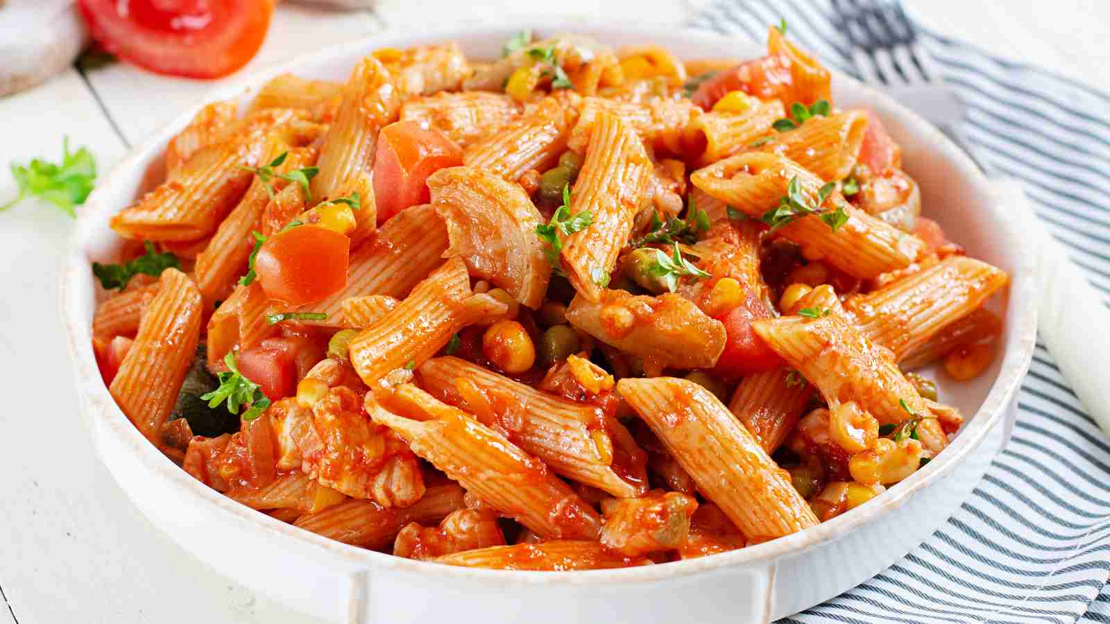 A plate of arrabbiata pasta.