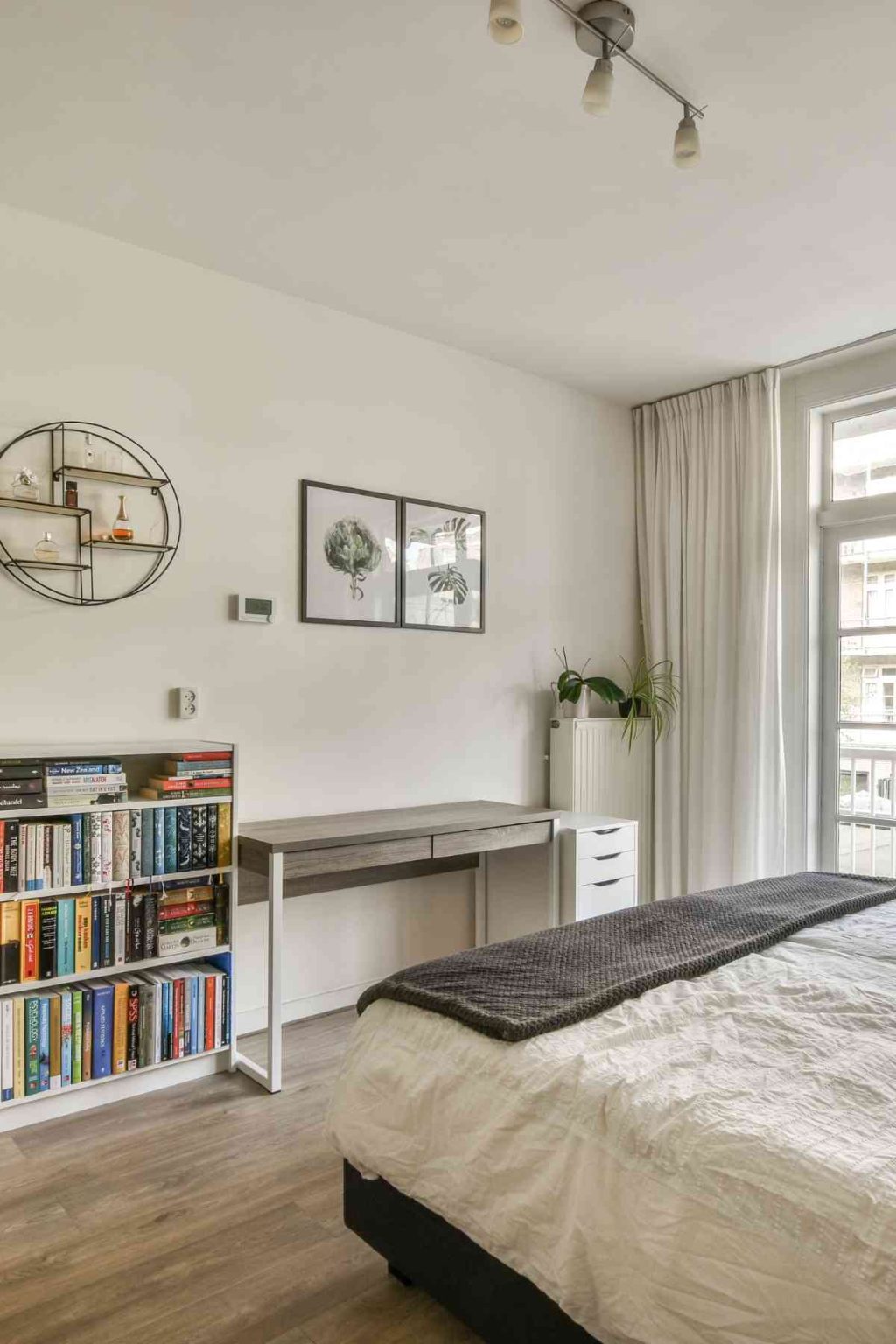 Chaos to Calm: 10-Minute Decluttering Tips to Transform Your Home