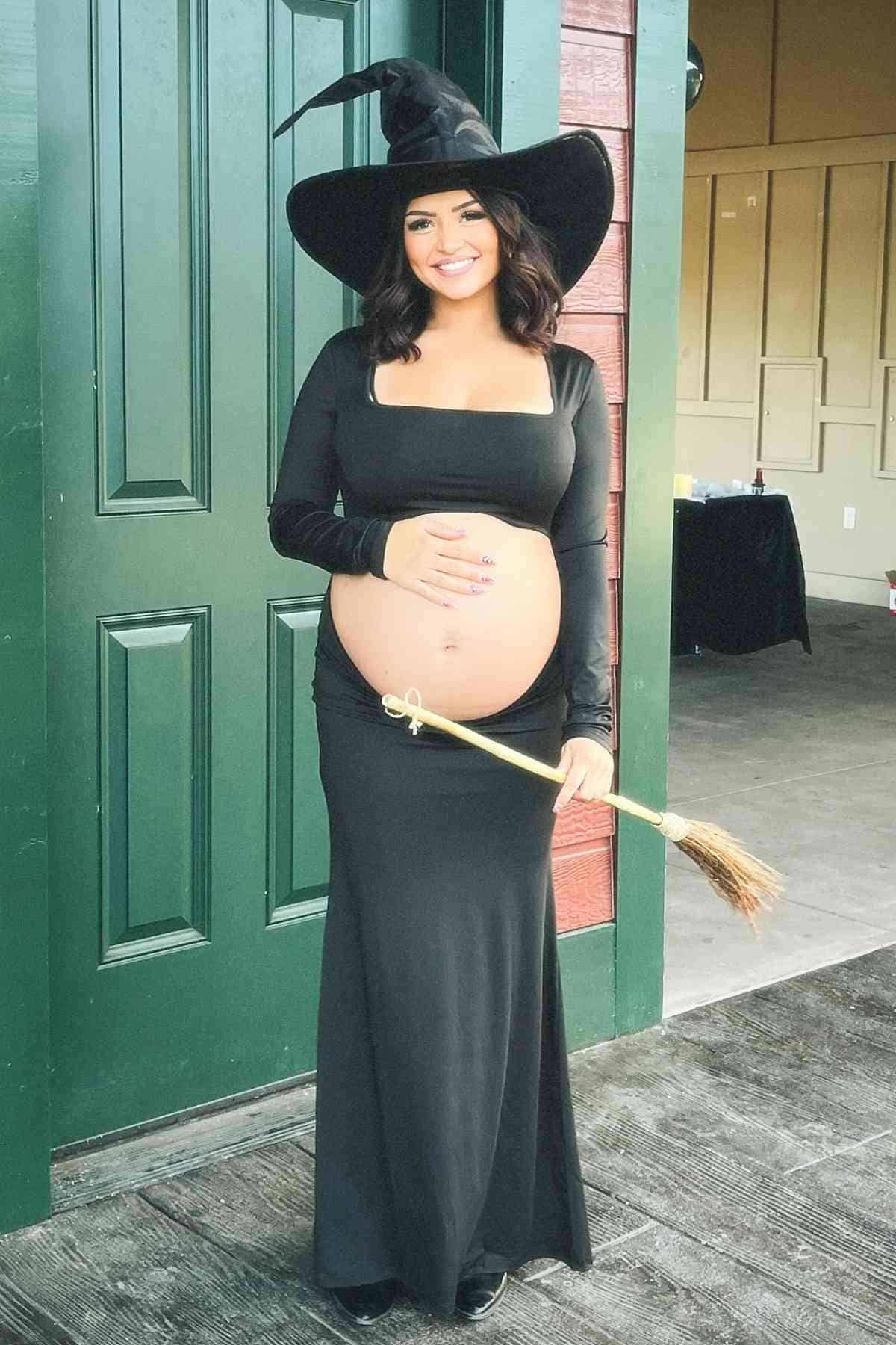 57 Super Creative Pregnancy Halloween Costume Ideas