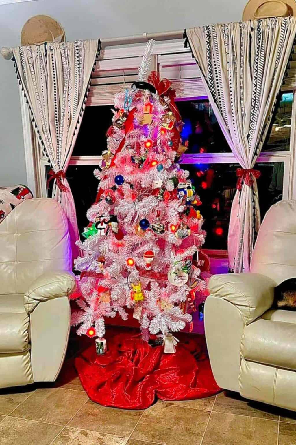 50 Christmas Tree Decoration Ideas That Make Any Space Feel Magical